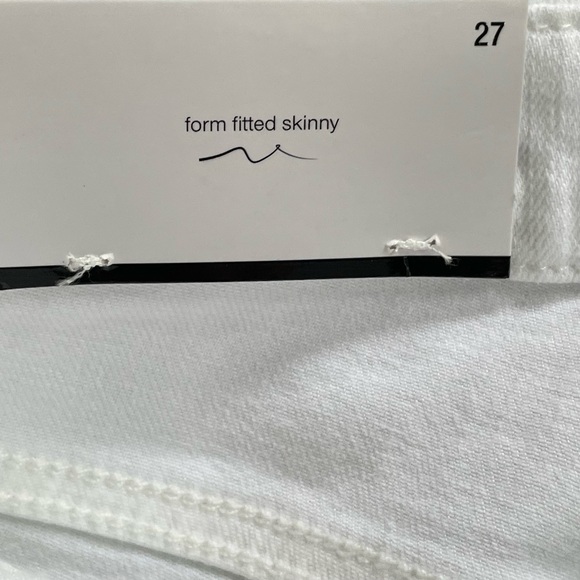 NWT - 7 For All Mankind Women’s Kimmie Crop - Form Fitted Skinny Jeans Size 27 - Picture 5 of 9